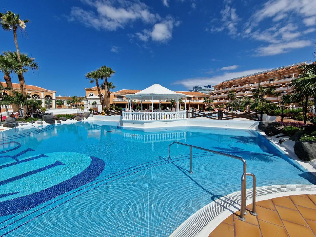 Appartement Playa Vistas With Breathtaking Sea View, Only 100 M To The Sea, Heated Pool, Aircondition For A Fee, Wifi